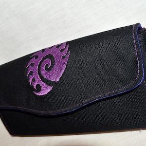 Cartera de mano - Star Craft - Zerg - Hecha a mano - Cartera bordada