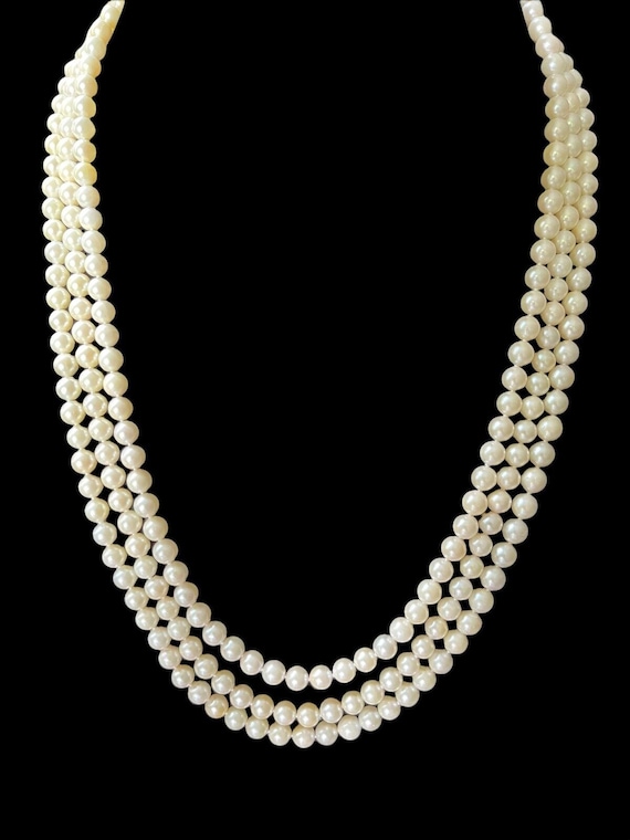 Beautiful 23" Three Stand Pearl Necklace with 14K 