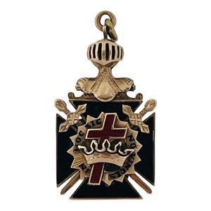 Vintage 10K Gold Knights Templar Masonic &quot;In Hoc Signo Vinces&quot; Pendant Charm