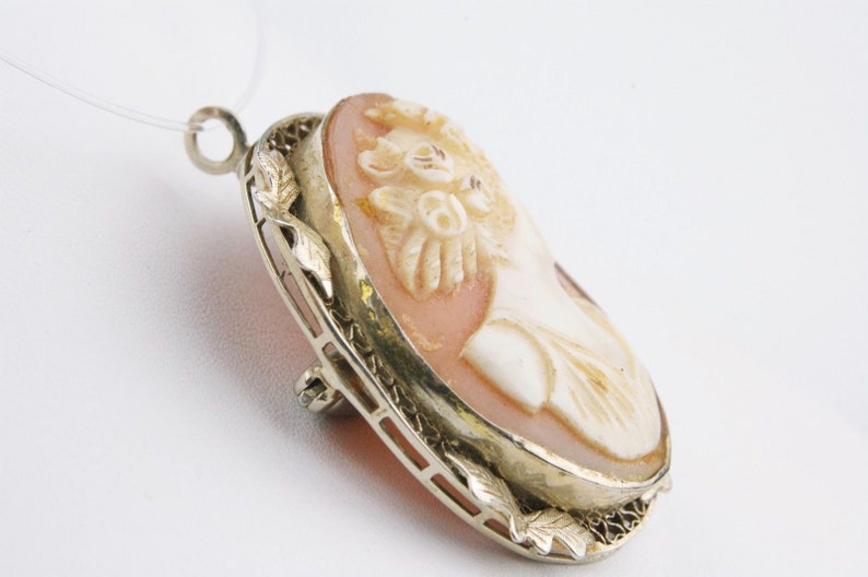 Beautiful 14K Yellow and White Gold Victorian Shell Cameo Pendant Brooch image 2