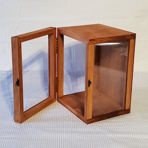 10 1/2 x 7 1/2 x 6 Wooden Shadow Box / 3 Sided Glass / Hinged Glass Lid / Display Case Box