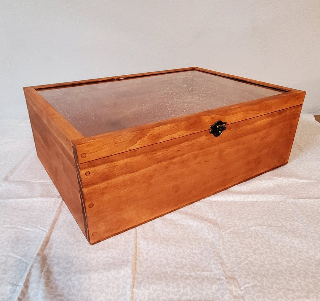 18 X 12 1/2 X 5 1/4 Wooden Shadow Box / Hinged Glass Lid / Display Case