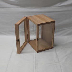 10 1/2 x 7 1/2 x 6 Wooden Shadow Box / 3 Sided Glass / Hinged Glass Lid / Display Case Box / 3D View / Memory Display Case