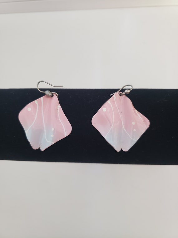 Retro Pink and White Dangle Earrings - 80s Fashio… - image 6
