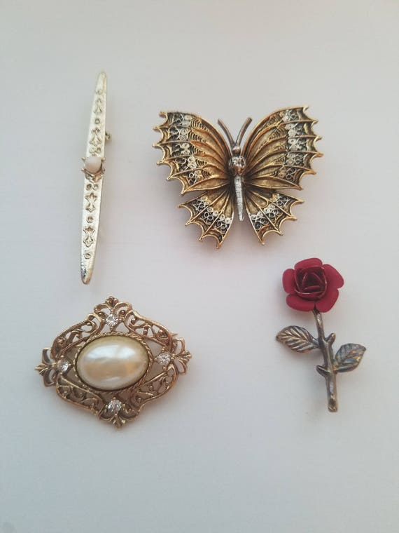 Victorian Gold Tone Metal Brooches and Pins - Fil… - image 6