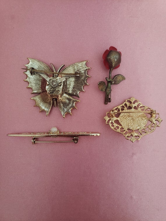 Victorian Gold Tone Metal Brooches and Pins - Fil… - image 8