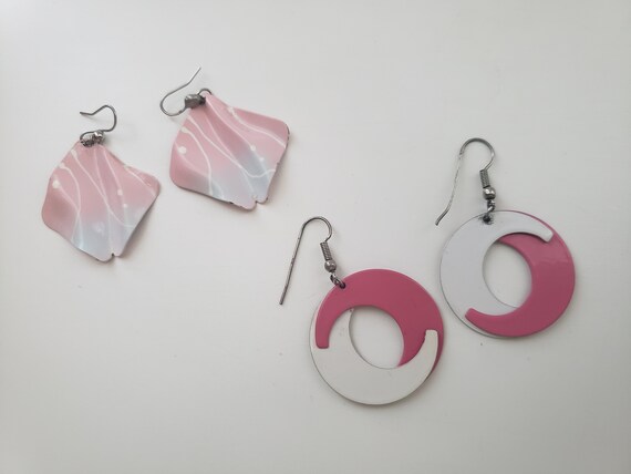 Retro Pink and White Dangle Earrings - 80s Fashio… - image 7