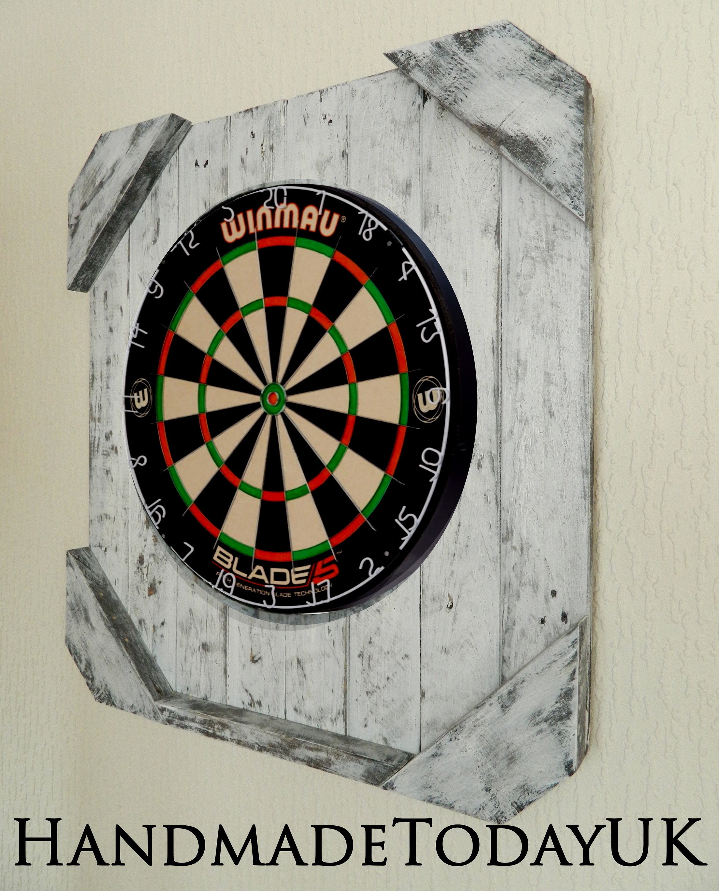 Personalisierte Dartboard Backboard, aus massivem Kiefernholz