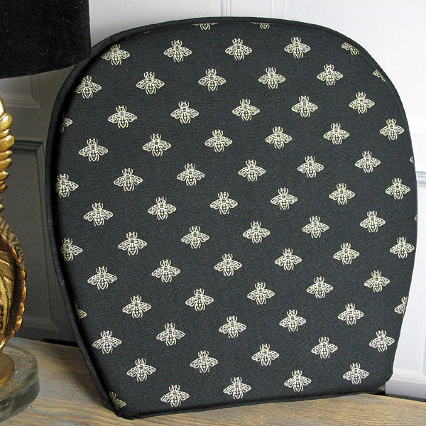 ensemble de 4, 6 ou 8 gold bees classic d seat pads, chair pads, gold bees kitchen chair pad. coussins siège chaise bistrot, bar cuisine patio.