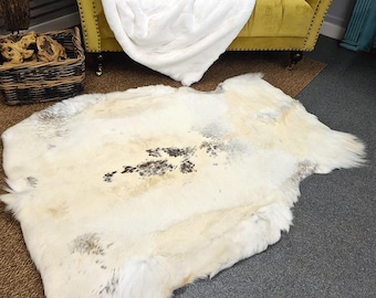 Großer Rentier Teppich | Natürlicher Creme Karibu-Haut-Pelz