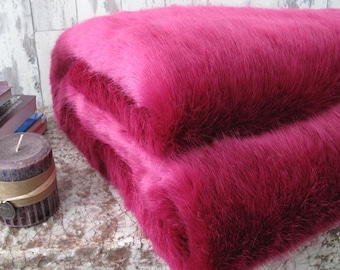 Magenta Faux Fur Bed Runner | Pink Throw with Grey Suede Lining (89 x 200cm)