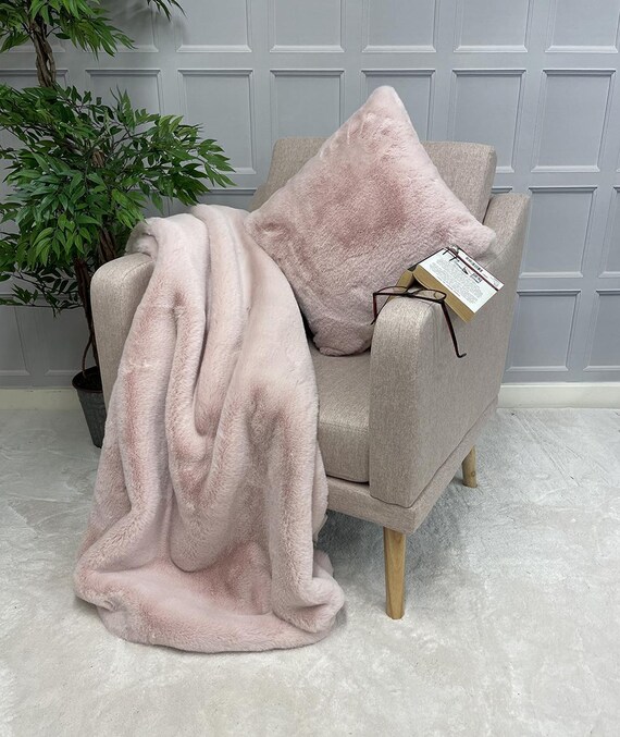 Pink grey throw hotsell