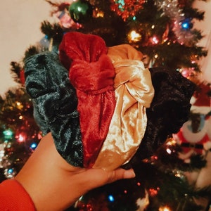 Knotted velvet headband, velvet headband, holiday headband, knotted headband, handmade headband