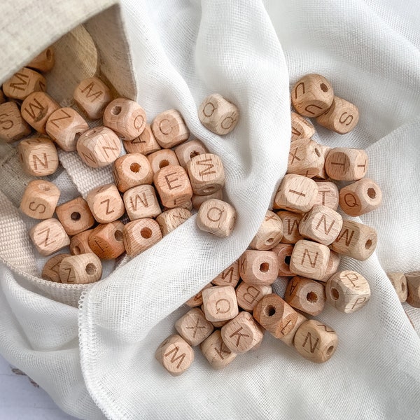 Perles de lettres en bois de 12 mm, cube de lettre en bois, perles de l'alphabet, perles de nom, perles d'artisanat ABC, perles de lettres de l'alphabet en bois