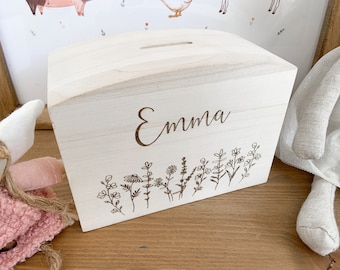 WOODEN MONEY BOX, Personalised money box, piggy bank, Birthday gift, Keepsake gift, Baby gift, Gift for children, Penny bank, Flower girl