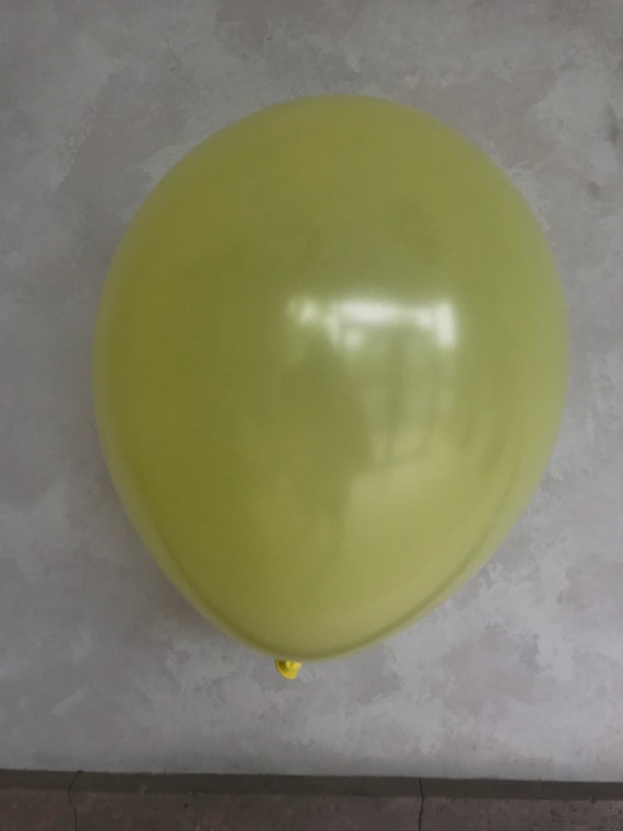 Pearl Lemon Chiffon Balloon - 11 inch Latex Balloon - Lemon Party - Pastel Balloon - Easter Balloon - Light Yellow Decor - Gender Neutral Il_570xn
