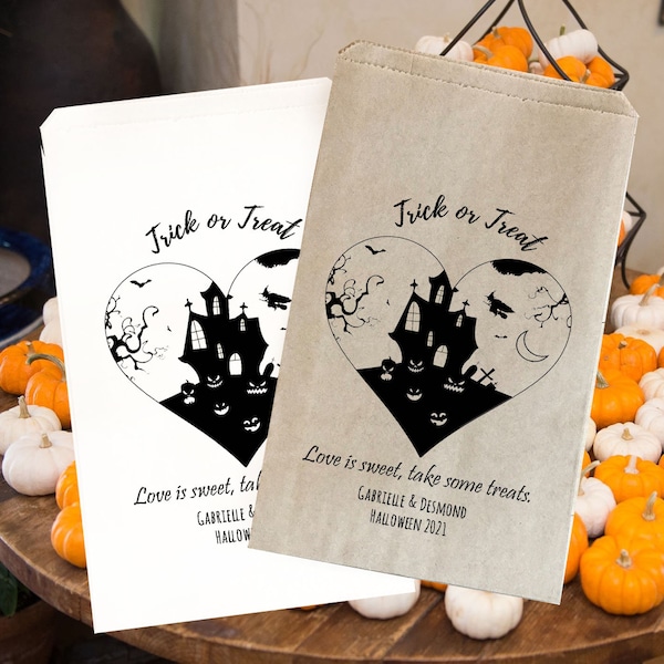 Wedding favor Halloween bag  Kraft favor Personalized  trick or treat, Halloween candy bag, Halloween wedding 5" x 7"