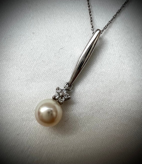 10k White Gold Pearl Diamond Pendant Necklace - image 1