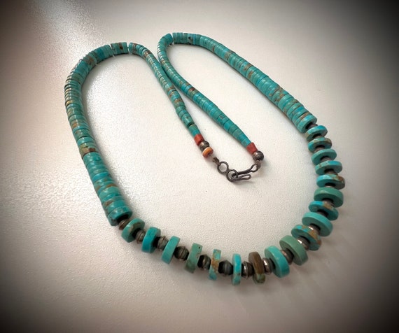 Gorgy!! Vintage Native American Navajo Turquoise Nugget Chunks Sterling Silver Necklace Gorgy!! Vintage Native American Navajo Turquoise Nugget Chunks Sterling Silver Necklace