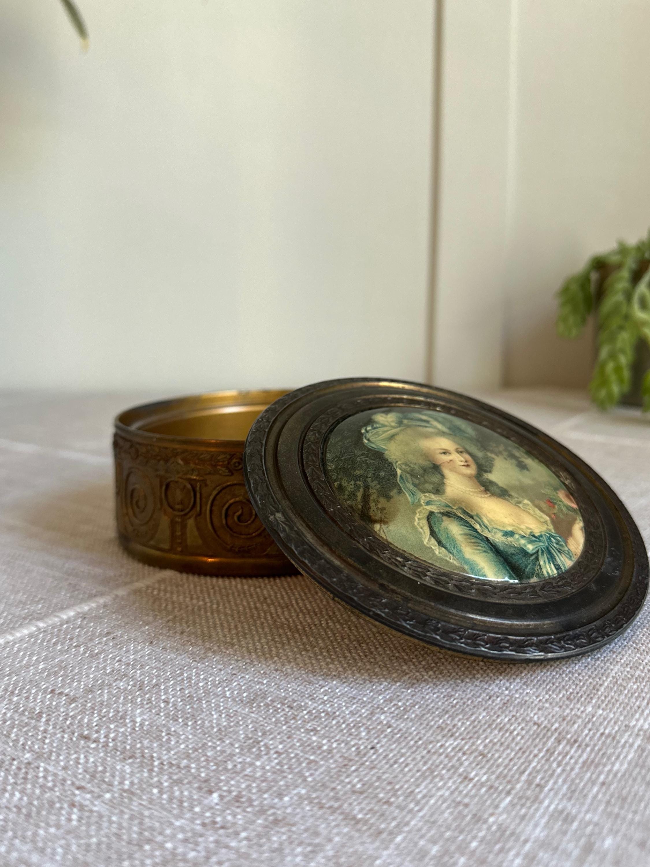 Vintage Marie Antoinette Box - Etsy