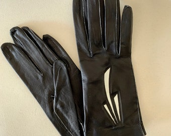 1960s Ladies Black Driving Gloves