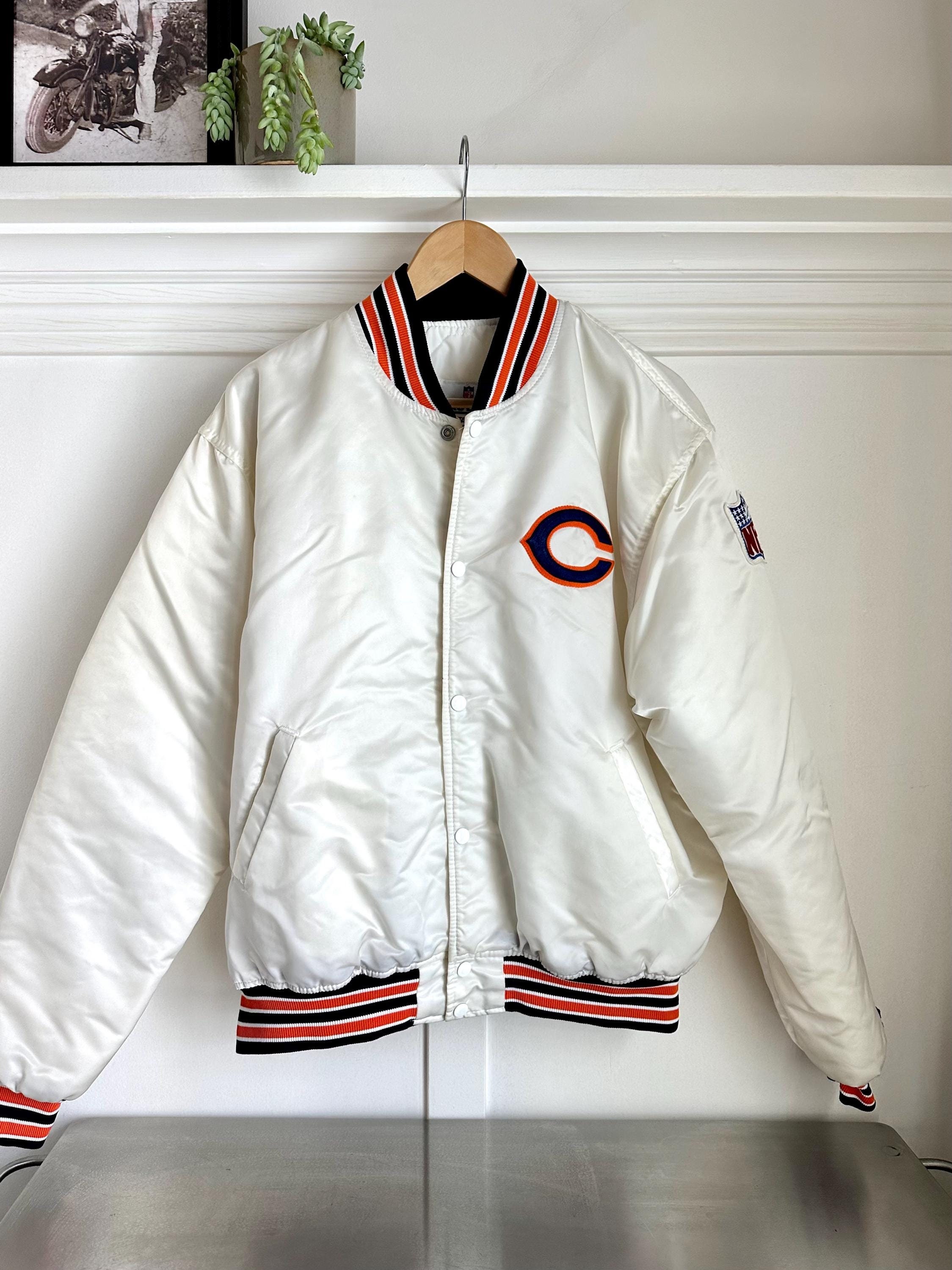 Chicago Bears Vintage Starter Pro Line Satin Bomber Jacket Chicago Bears Vintage Starter Pro Line Satin Bomber Jacket
