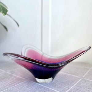 1960s Flygsfors Coquille Art Glass Vase Bowl - Designed by Paul Kedelv
