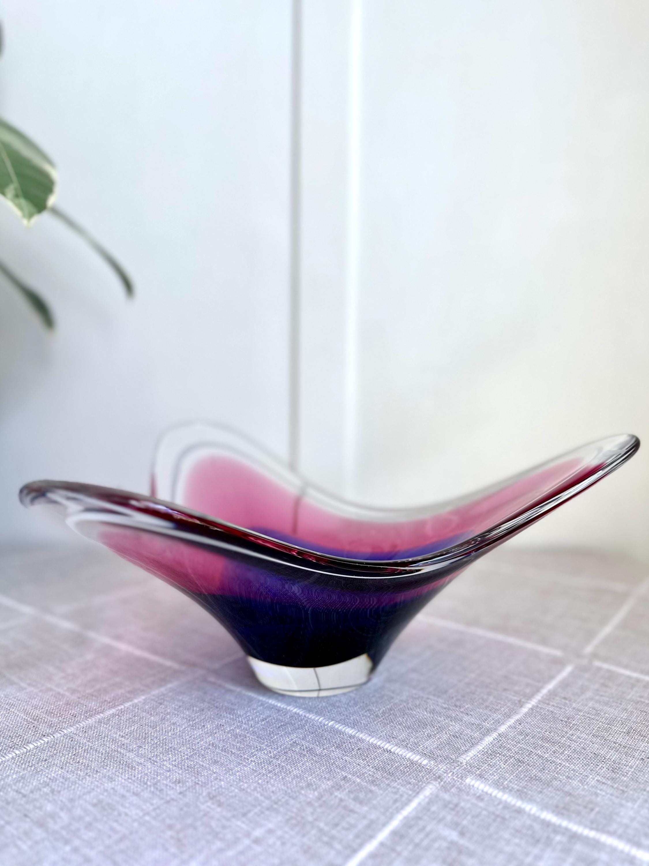 工芸品 Swedish Flygsfors art glass Coquille Flygsfors Coquille Art Glass Vase Signed & Dated 1956 Sweden