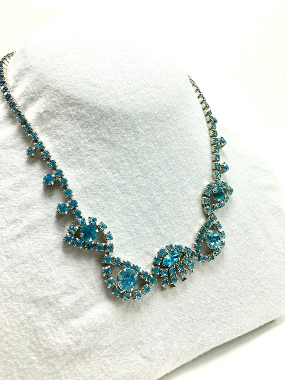 1950s Turquoise Blue Rhinestone Necklace