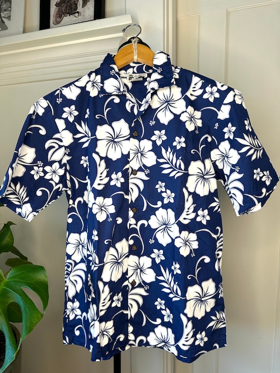 Aloha Republic Navy Blue Hibiscus Print Hawaiian S