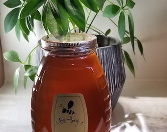 Raw Honey 32 oz glass jar wildflower- Organic. Honey from Long Island, NY Honey.