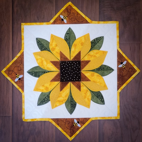 Machine Embroidery Sunflower Table Topper / Wall Hanging Pattern