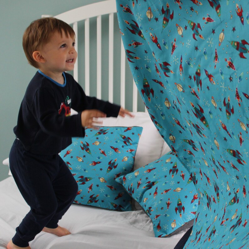 Rocket/Moon Fabric Blanket/Throw Nursery/Children's Bedroom Michael Miller Fabric image 5