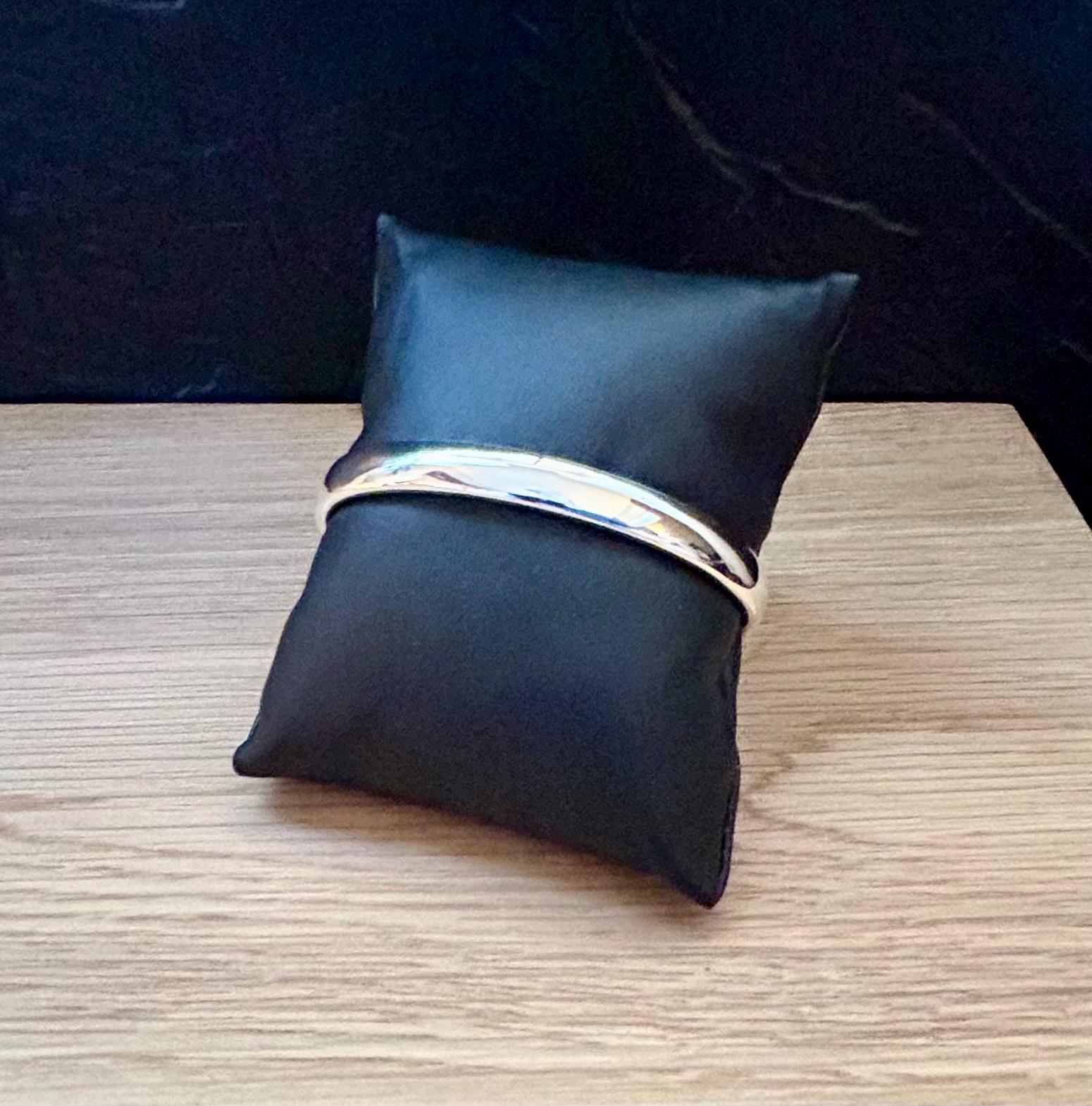 LORO ロロ 01M bangle 01 silver925 01M bangle 01｜LORO official online store