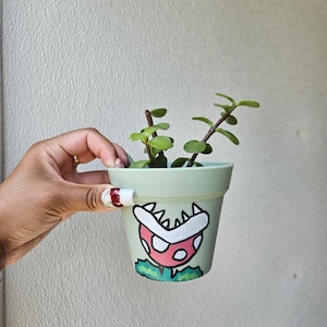 Piranha Planter Pot
