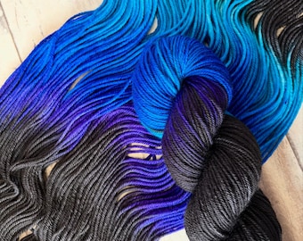 Grackle - Hand dyed superwash merino