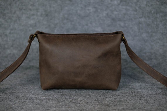 minimalist messenger bag