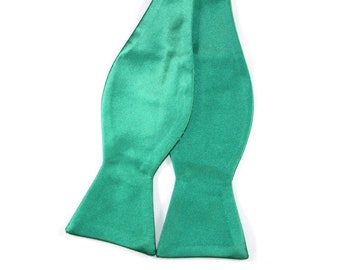 100% High Quality Silk Kelly Green  Self-Tie Bow Tie with Optional Matching Pocket Square