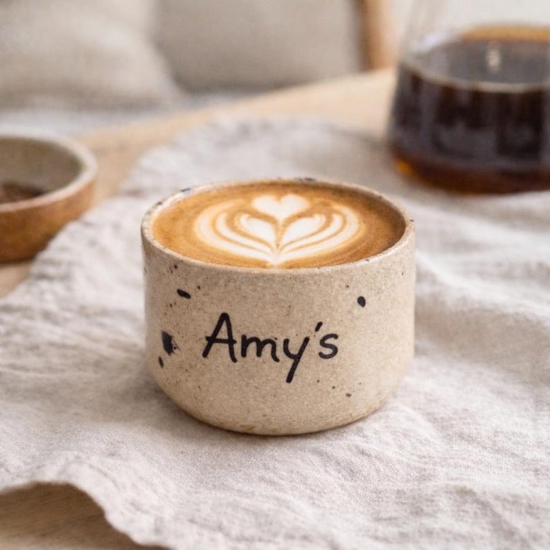 Gepersonaliseerde espressokop van steengoed: handgemaakte keramische koffiemok afbeelding 1