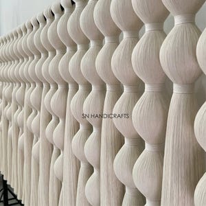 Cascada Blanca 壁掛け - Arte textil マクラメ壁掛け、Embarillado macrame、Macrame Headboard Caralarga 壁掛けアート