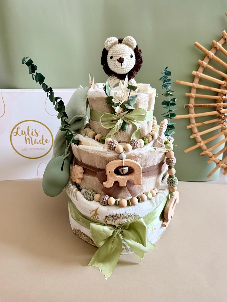 Pastel de pañales estilo león bohemio | Pastel de pañales safari para niño | Regalo para baby shower | Pastel de pañales para niño | Regalo para recién nacido imagen 2