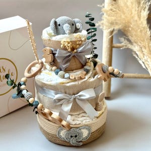 Diaper cake baby gift for baby boy and baby girl