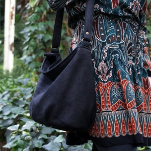 Mini sack vegan bag / black dark nero / boho bag bohemian hippie nature / crossbody shoulder bag handbag / minimal simple everyday casual zdjęcie 1