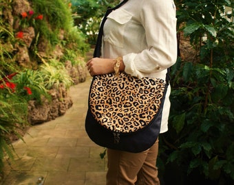 bag crossbody bag / vegan bag / saddle bag / boho hippie / pocket zipper bag / vegan suede / everyday casual / leopard bag / safari bag