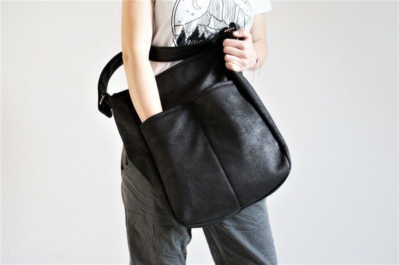 IKS bag black bag / large / hobo / simple zipper big vegan vegetarian / fake leather faux leather / fabric / school / casual bag/ city bag image 1