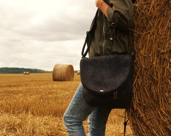 tas crossbody tas / vegan tas / zadeltas / boho hippie / zak rits tas / schoolreisje / everyday casual / zwart zwart zwart