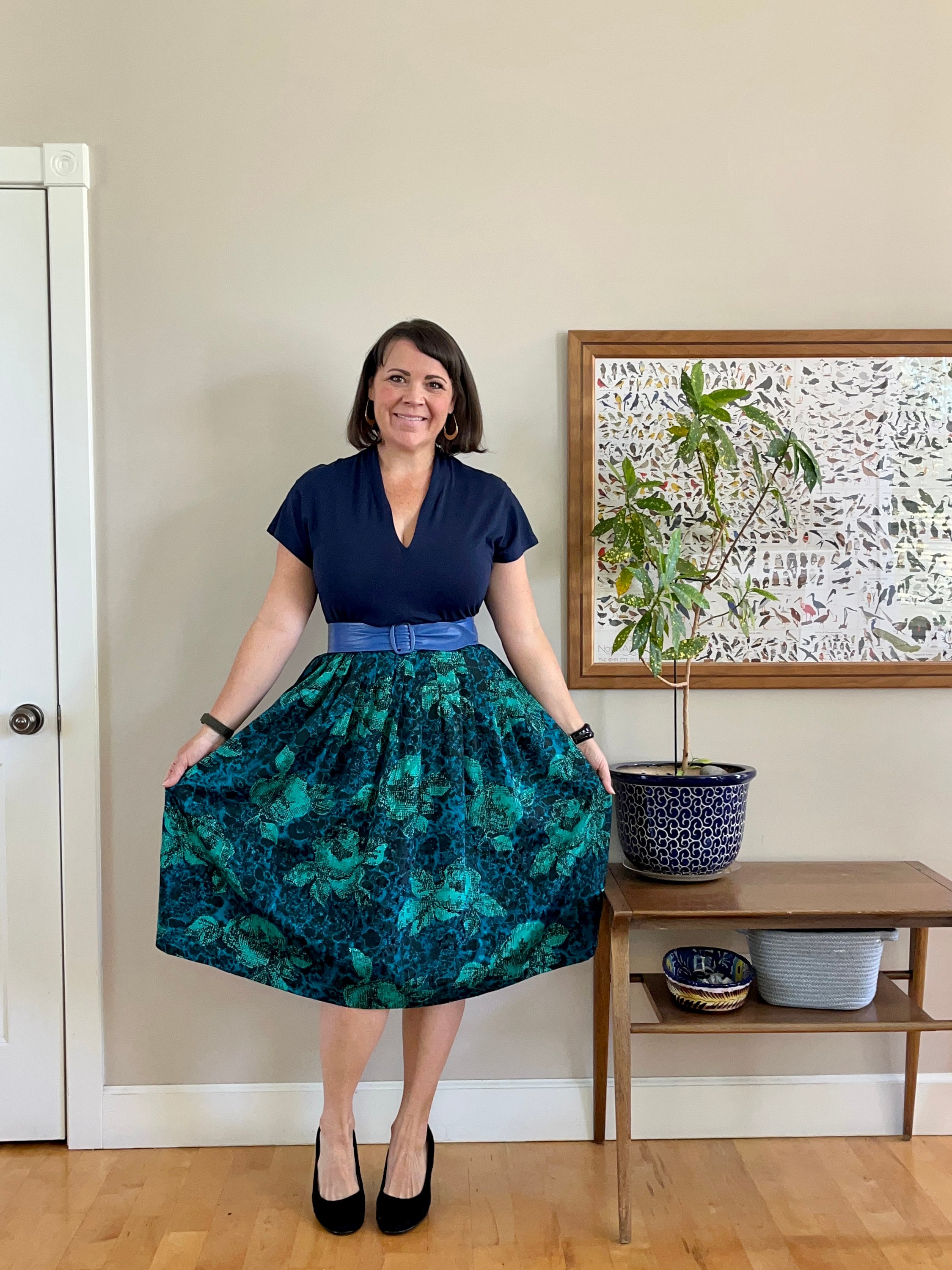 【美品】　帯　レトロ　希少　昭和　ヴィンテージ　黄緑　緑　白 1980's Abstract Print Skirt in Shades of Turquoise, Sea