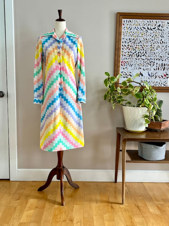 Early 1970's rainbow chevron striped shirtdress i… - image 2