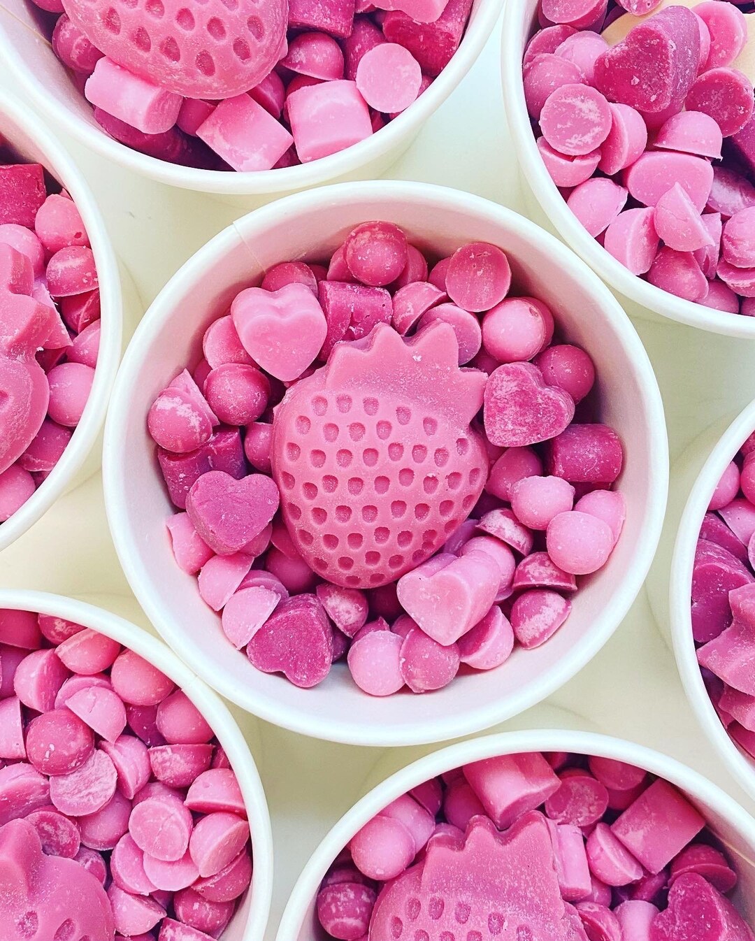 Strawberries and Cream Scoopable Dot Wax Melts / Soy Wax Melts