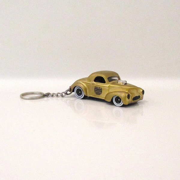 1941 Jeep Willys Gasser Dragster Keychain.